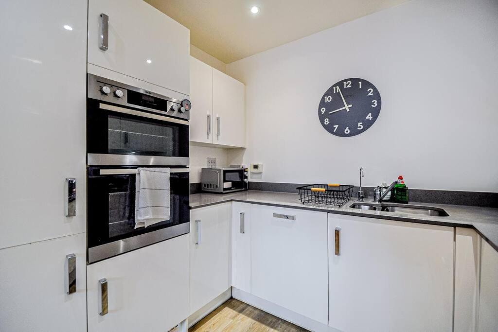 Entire House Sleeps 8 Near The River Thames Maidenhead Zewnętrze zdjęcie