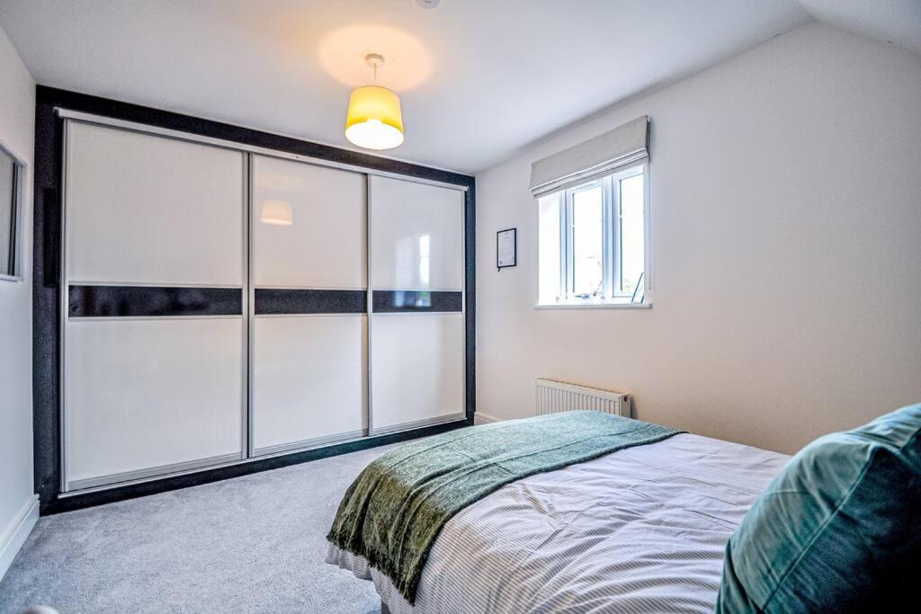 Entire House Sleeps 8 Near The River Thames Maidenhead Zewnętrze zdjęcie