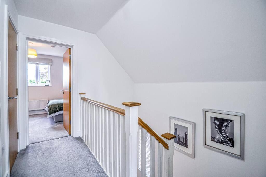 Entire House Sleeps 8 Near The River Thames Maidenhead Zewnętrze zdjęcie