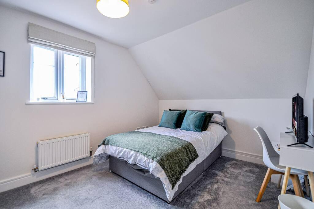 Entire House Sleeps 8 Near The River Thames Maidenhead Zewnętrze zdjęcie
